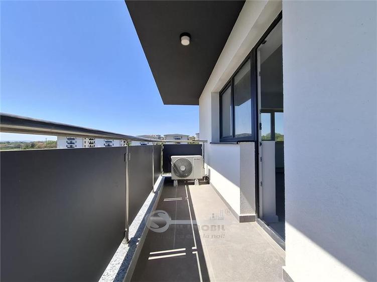 Apartament cu 3 camere decomandat în Galata