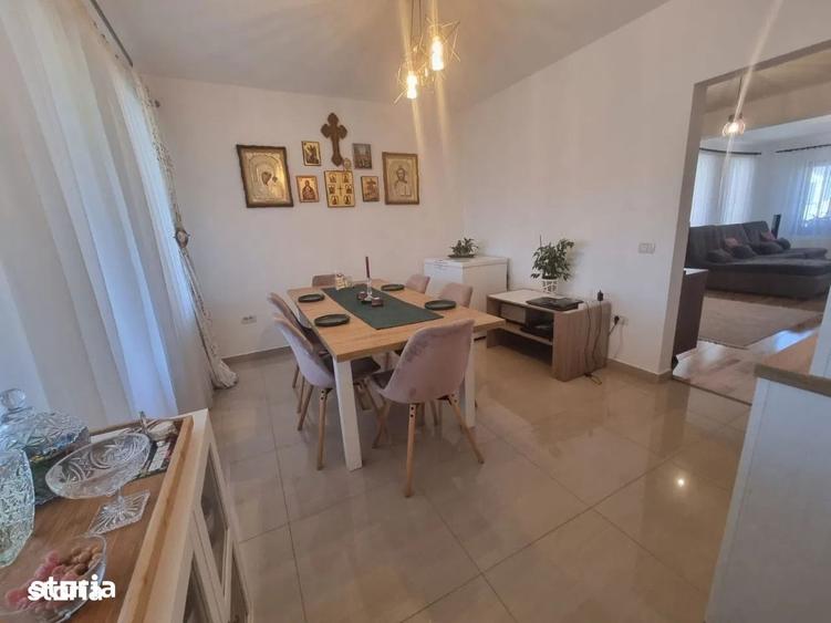 Casă cu 4 camere cu Teren 500 Mp în Moara
