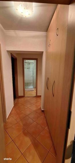 Apartament cu 3 camere decomandat în Arcu