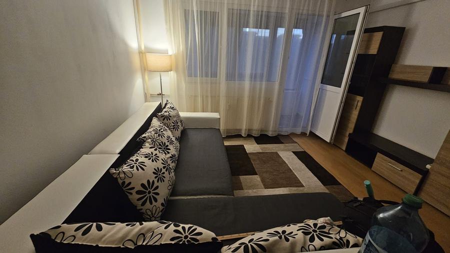 Apartament cu 2 camere decomandat în Drumul Taberei