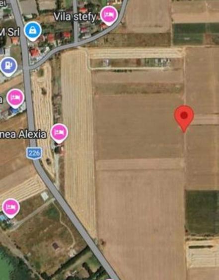 Teren de 4000 mp, în Corbu