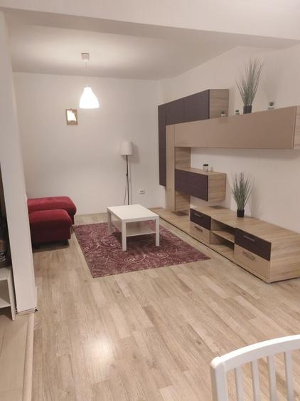 Apartament cu 2 camere decomandat în Florești