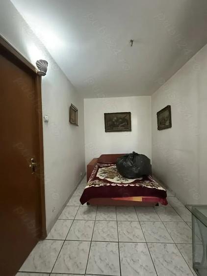 Apartament cu 3 camere în Malu Roșu