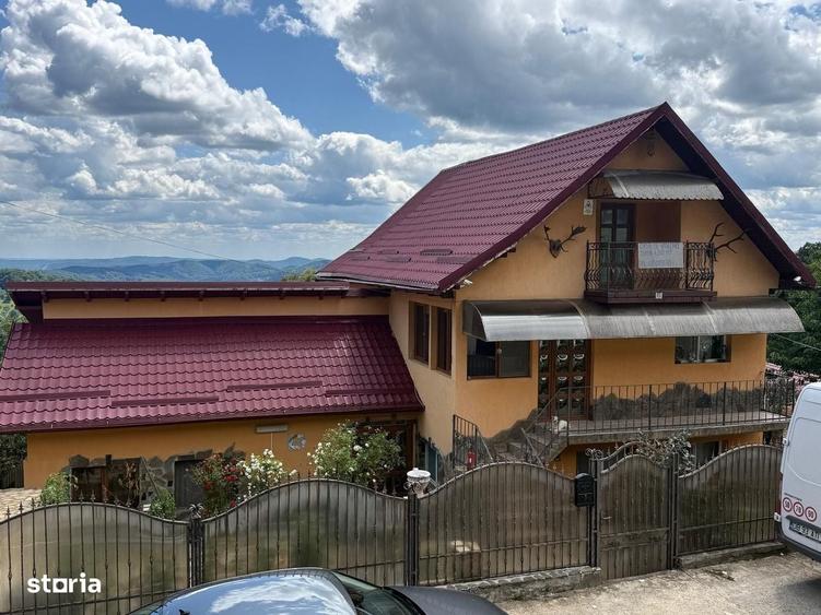 Casă cu 4 camere în Provița de Jos