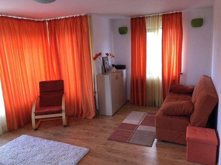 Casă cu 4 camere cu Teren 1000 Mp în Moșoaia