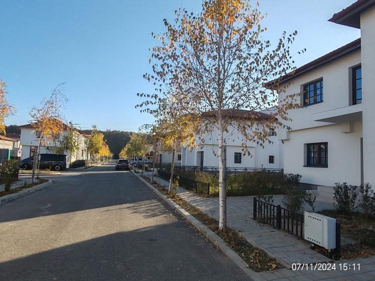 Casă individuală cu 4 camere cu Canalizare în Corbeanca