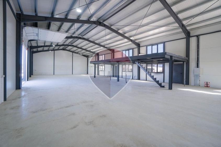 Spațiu industrial, de 580 mp, în Exterior Nord