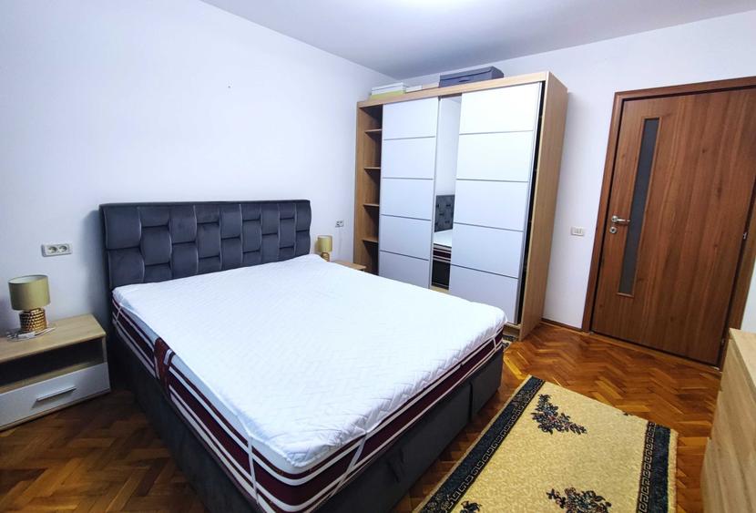 Apartament cu 3 camere decomandat în Tomis Nord