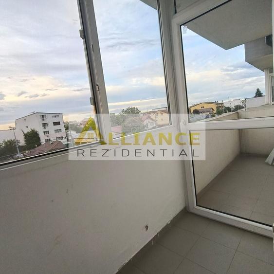 Apartament cu 2 camere decomandat, mobilat în Sud