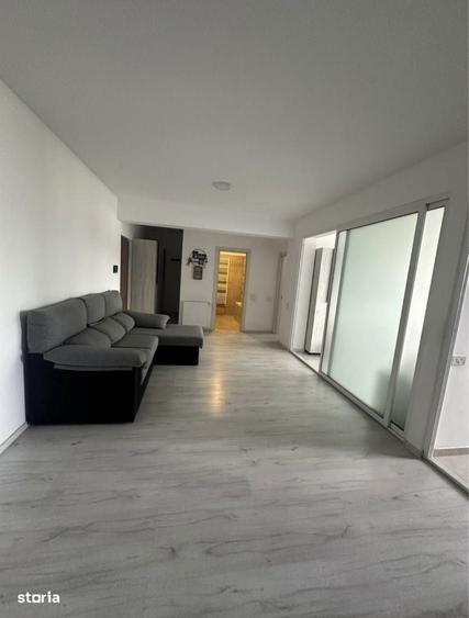 Apartament cu 3 camere în Triaj