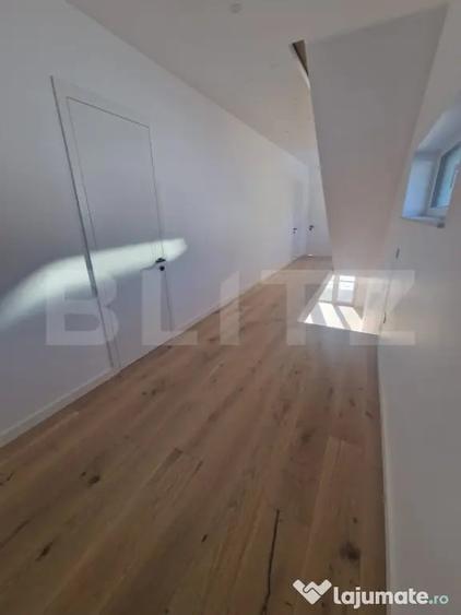 Casă cu 8 camere cu Teren 860 Mp în Central