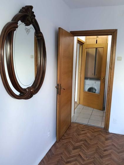 Apartament cu 2 camere semidecomandat în Sebastian