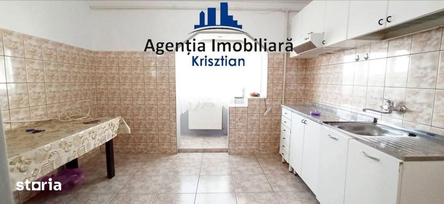 Apartament cu 2 camere de vanzare in Micro 17 - 2