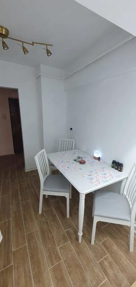 Apartament cu 2 camere decomandat în Micro 3