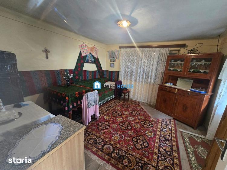 Casă cu 4 camere cu Teren 1700 Mp în Lisa