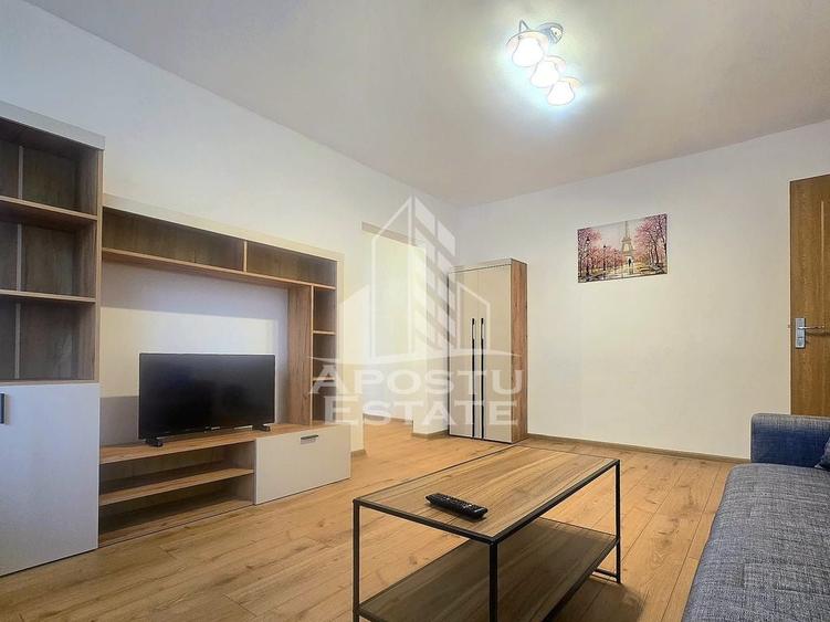 Apartament cu 2 camere semidecomandat în Micălaca