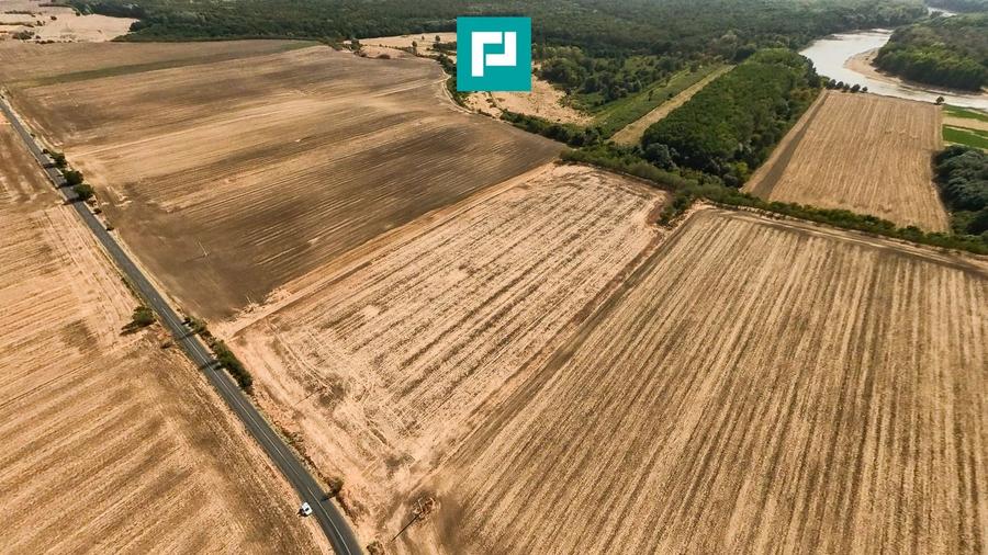 Teren agricol extravilan de 23000 mp, în Exterior Vest