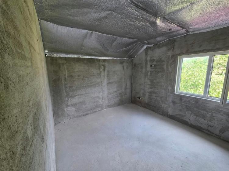 Casă individuală cu 5 camere cu Teren 513 Mp în Giarmata