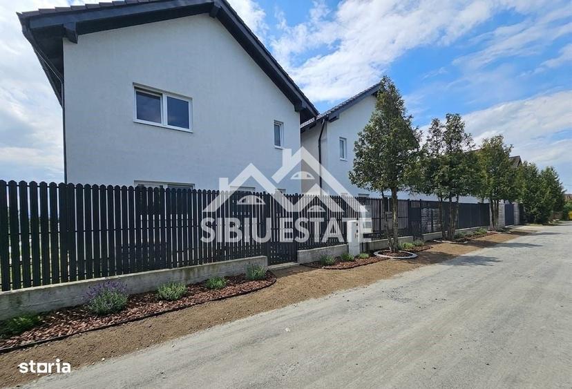 Casă cu 4 camere cu Teren 280 Mp în Central