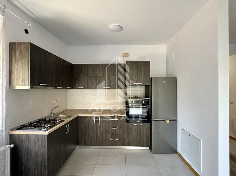 Apartament cu 2 camere semidecomandat, mobilat în Dumbrăvița