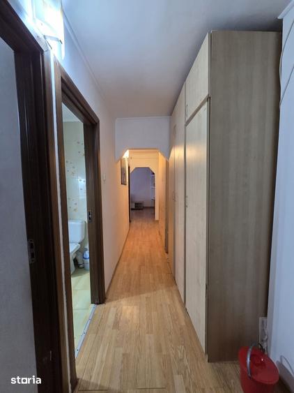 Apartament cu 4 camere decomandat în Ultracentral
