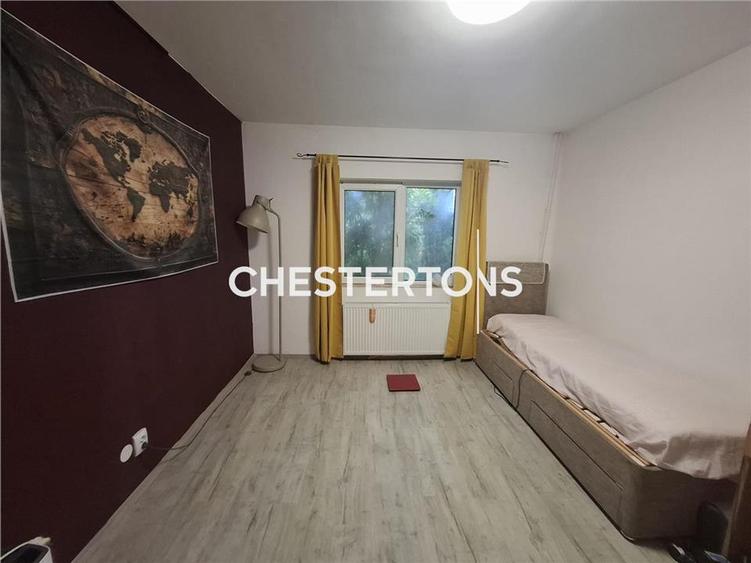 Casă individuală cu 6 camere cu Teren 1800 Mp în Ciolpani