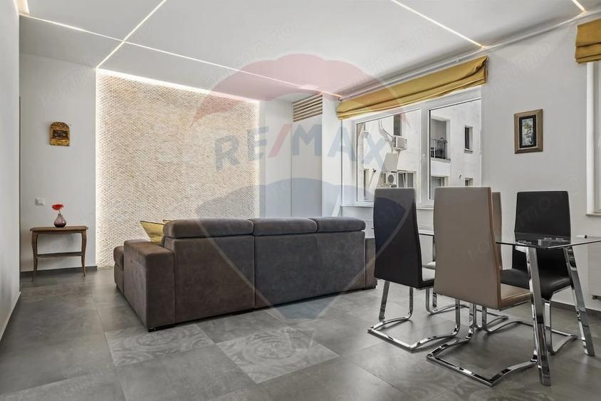 Apartament cu 2 camere semidecomandat în Centrul Civic