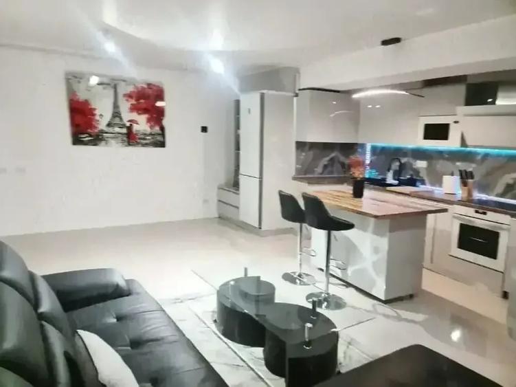 Apartament cu 2 camere decomandat, mobilat în Viilor