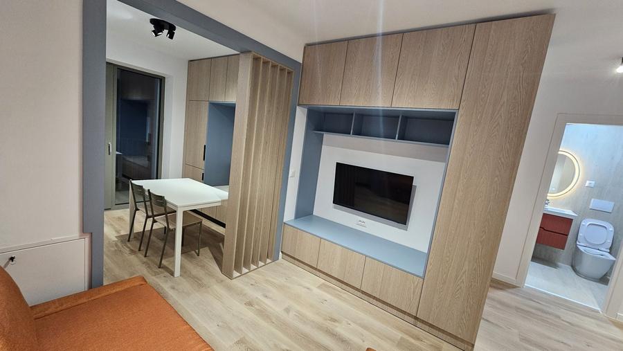 Apartament cu 2 camere semidecomandat în Cățelu