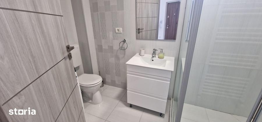 Apartament cu 3 camere în Cetate