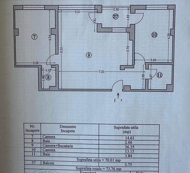 Apartament cu 3 camere semidecomandat în Central