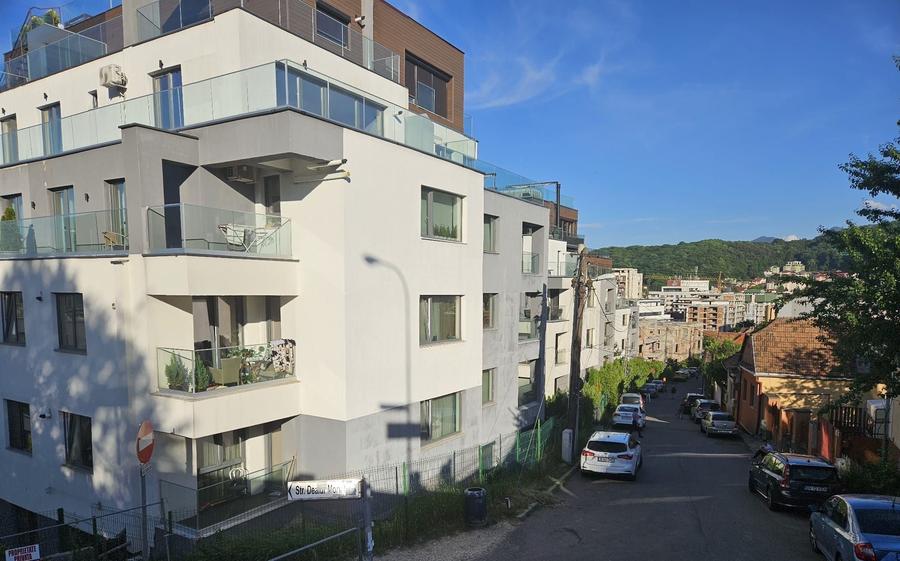 Apartament cu 2 camere semidecomandat în Drumul Carului
