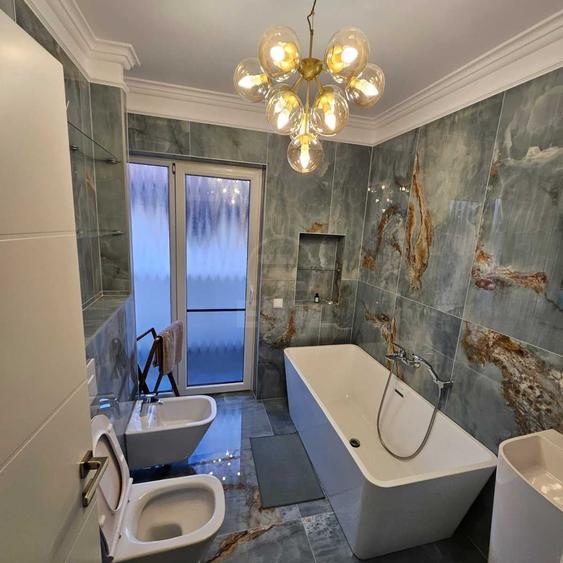 Duplex cu 4 camere cu Canalizare în Florești