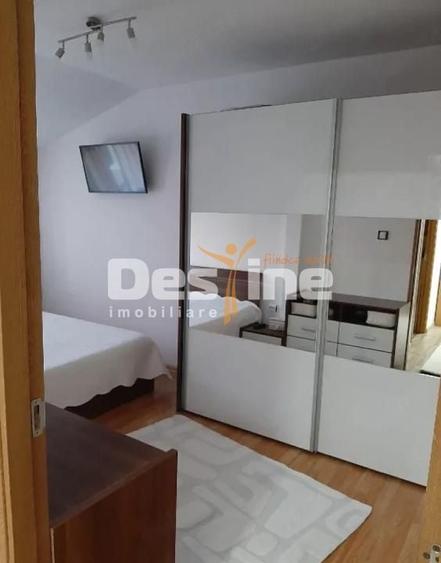 Apartament cu 2 camere decomandat, mobilat în Dâmbovița