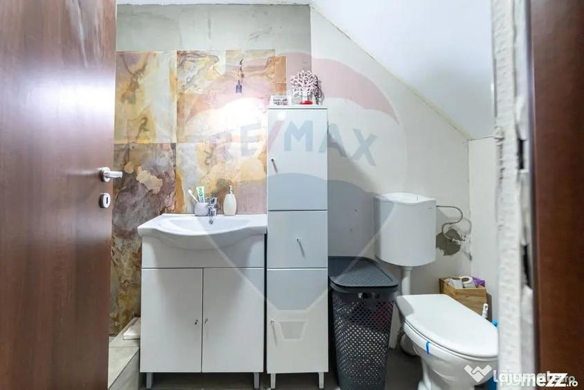 Casă cu 3 camere cu Teren 7150 Mp în Ozun