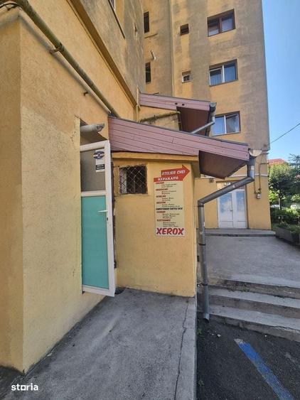 Spațiu comercial, de 150 mp, în Răcădău