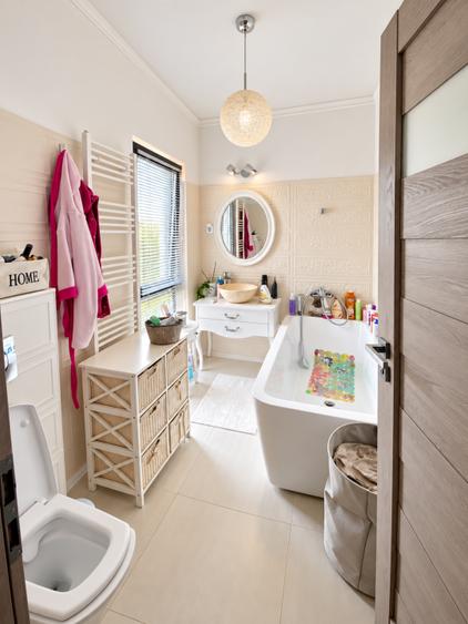 Duplex cu 4 camere cu Canalizare în Dâmbul Rotund
