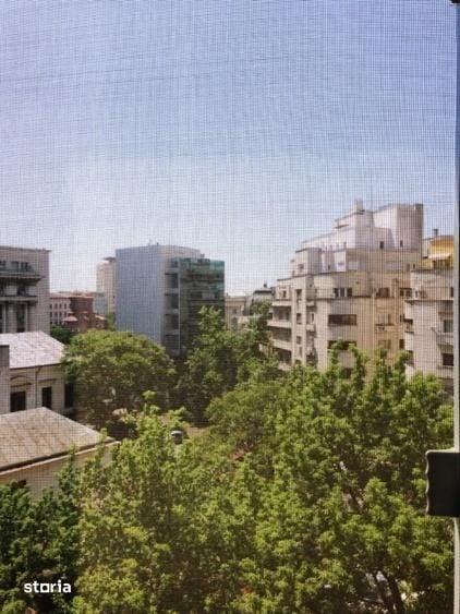 Apartament cu 2 camere semidecomandat în Cișmigiu