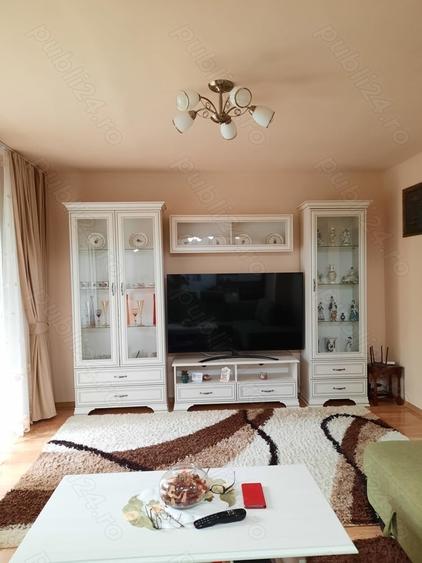 Apartament cu 4 camere decomandat în Micălaca