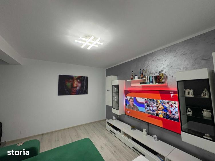 Apartament cu 2 camere decomandat în Giroc