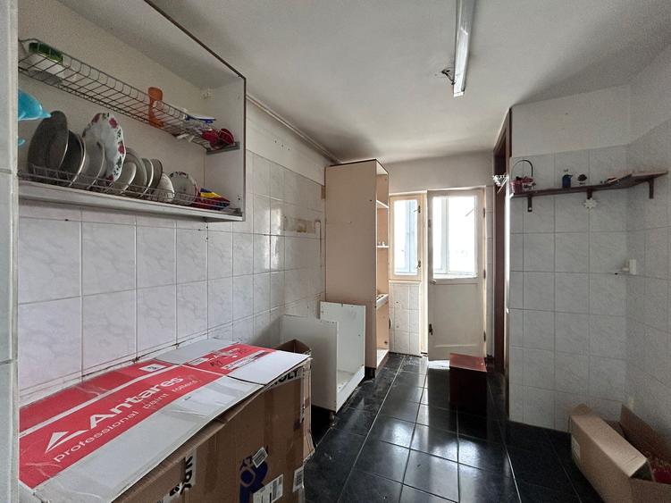 Apartament cu 2 camere decomandat, mobilat în Vest