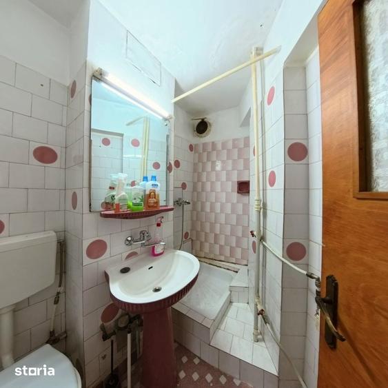 Apartament cu 4 camere decomandat în 13 Septembrie