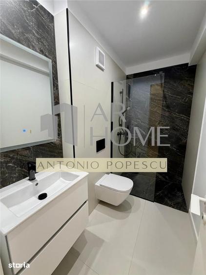 Apartament cu 4 camere, mobilat în Republicii