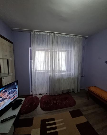 Garsonieră semidecomandată în Lipovei