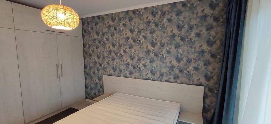 Apartament cu 2 camere semidecomandat, mobilat în Florești