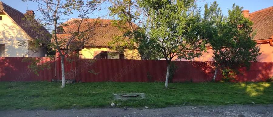 Casă cu 3 camere în Buteni