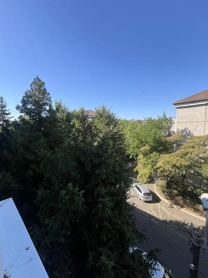 Apartament cu 3 camere decomandat în Rogerius