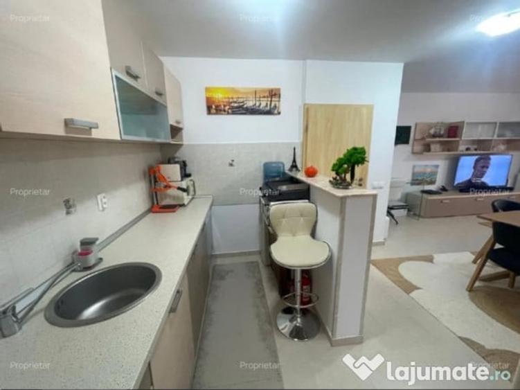Apartament cu 3 camere decomandat în Nord