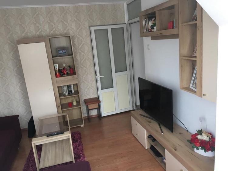 Apartament cu 2 camere decomandat în Nufărul