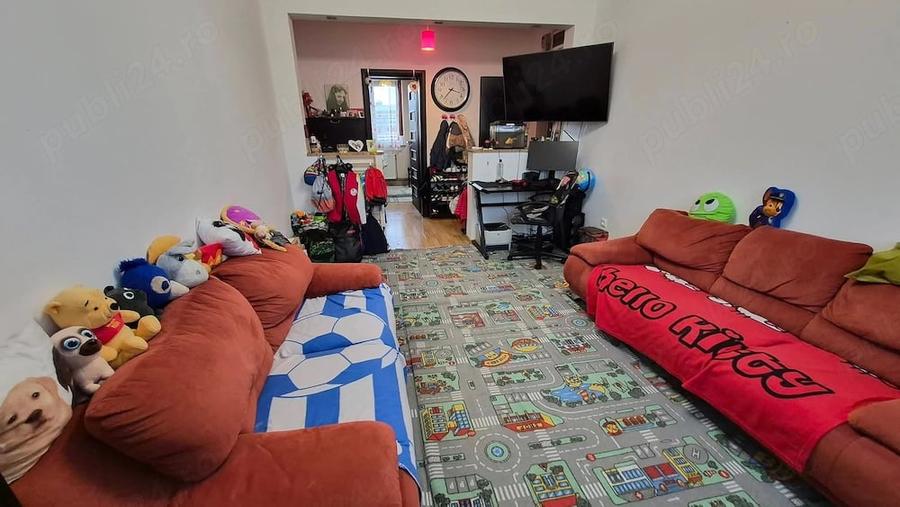 Apartament cu 3 camere decomandat în Central